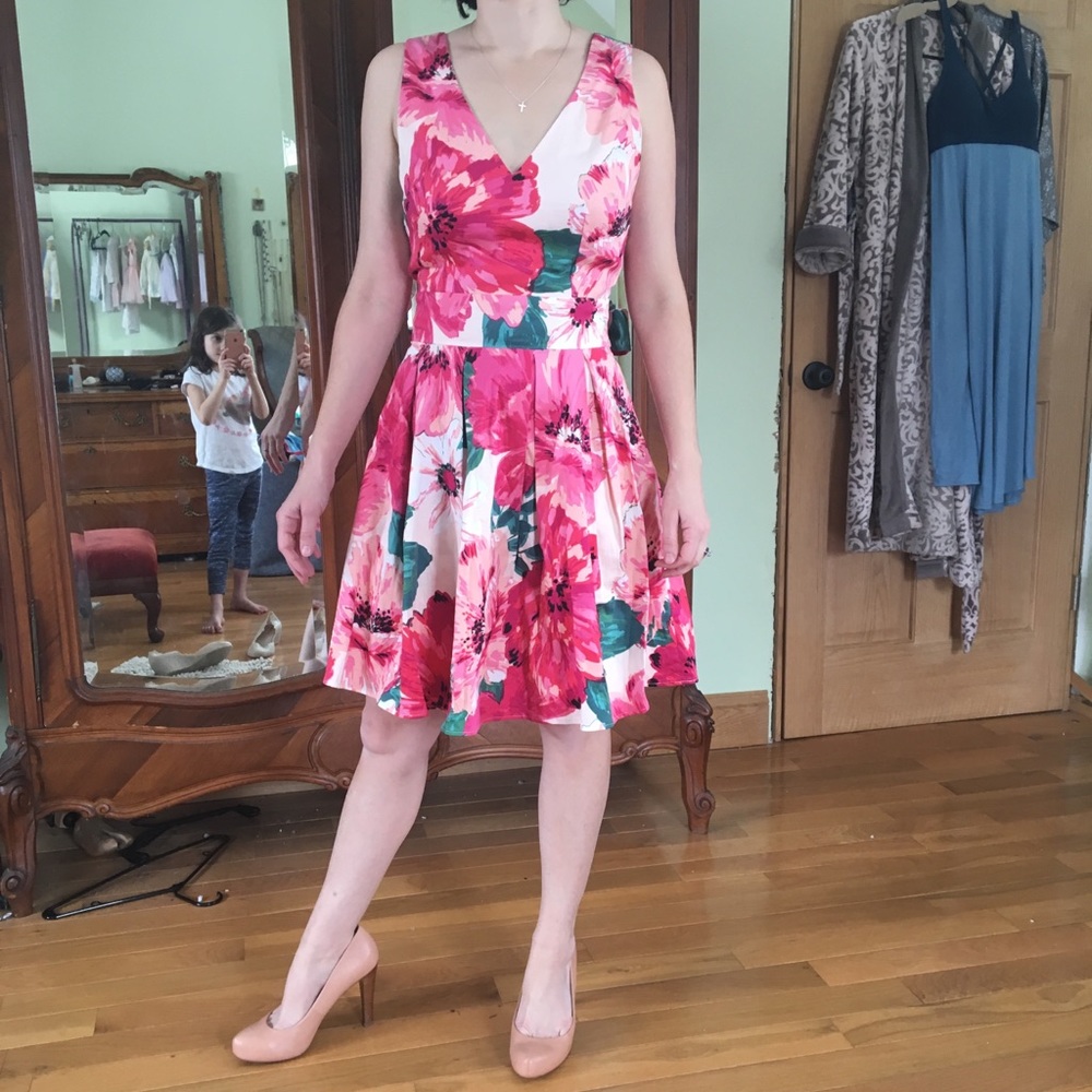 Floral v-neck Paper Crown dress size XS